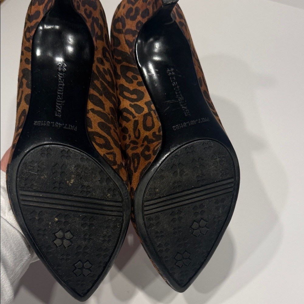 Naturalizer Leopard Print Heels - Picture 7 of 8
